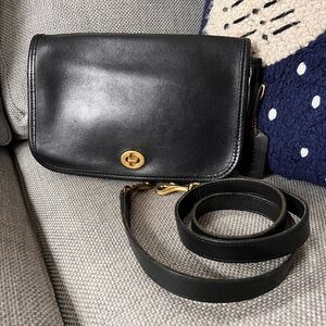 Vintage Coach Pocket Purse 9755